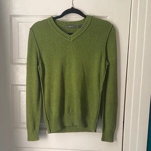Liz Claiborne Green V-Neck Sweater